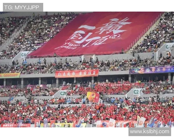 燃动绿茵激情点亮球迷梦想共赴足球星光璀璨氛围盛宴