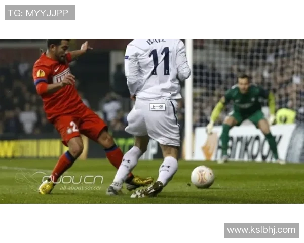 足球场上的魅力风采这些帅气球星让人眼前一亮